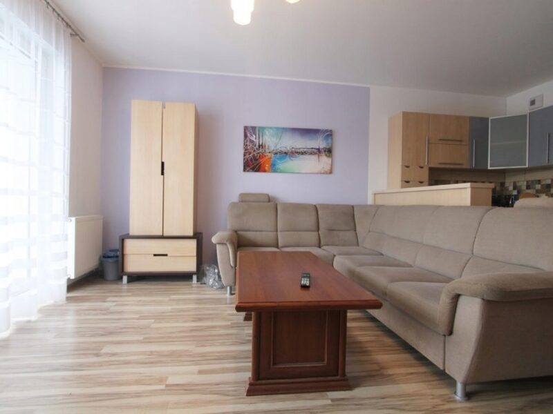 Piso en alquiler - Distrito Fuencarral-El Pardo. Madrid Capital 700€