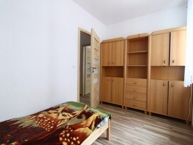 Piso en alquiler - Distrito Fuencarral-El Pardo. Madrid Capital 700€