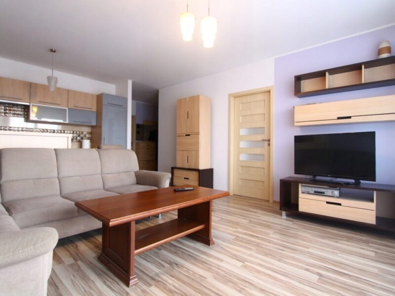 Piso en alquiler - Distrito Fuencarral-El Pardo. Madrid Capital 700€